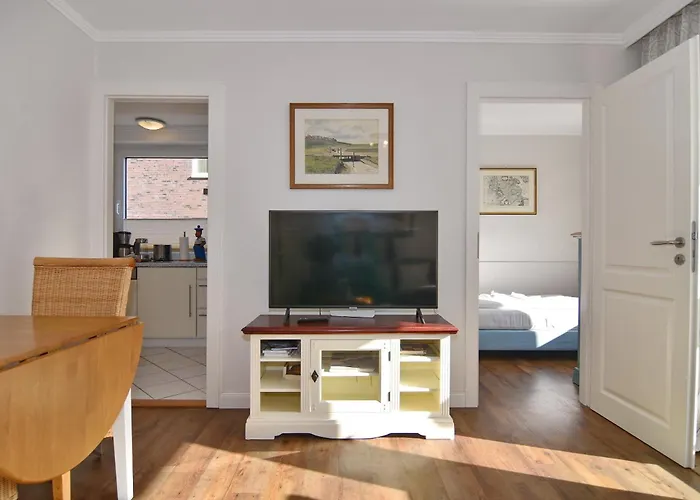 Carmen Sylva, Whg 18 公寓